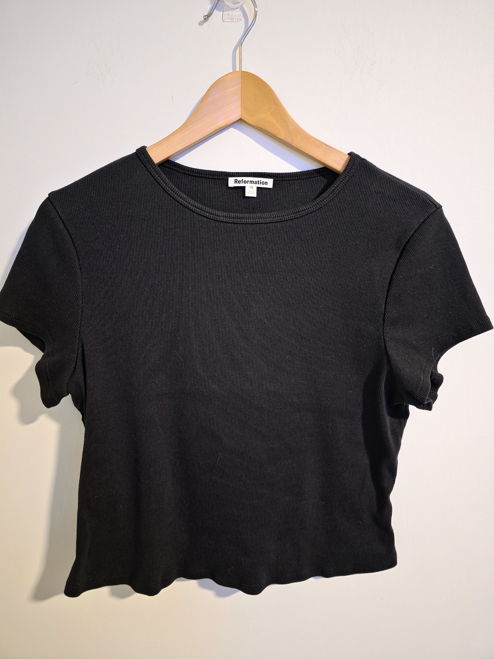 Reformation Black Ribbed Crop Tee Size 1X Sustainable Basics - Picture 2 of 7